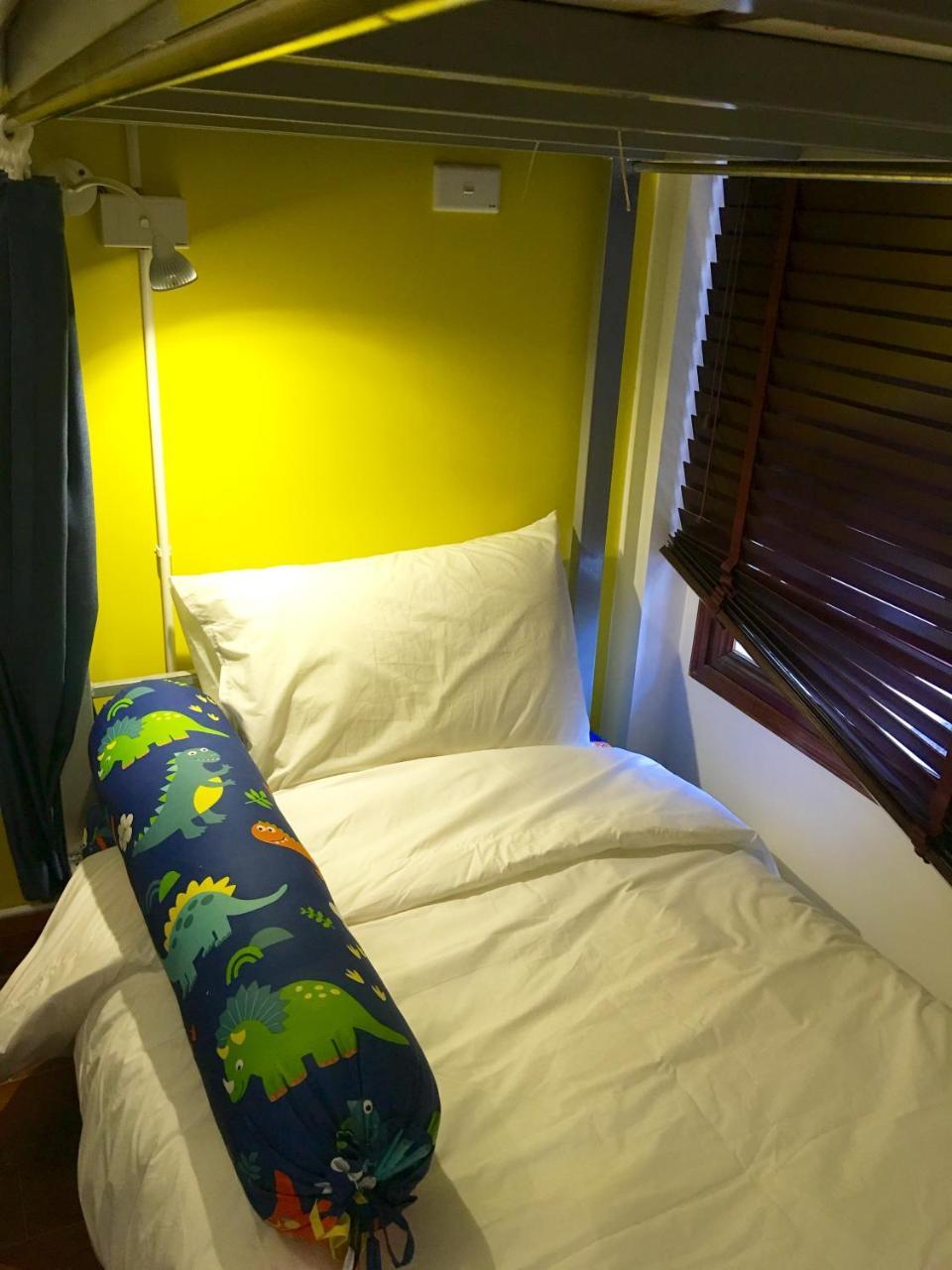 Awa Downtown Hostel Hanoi Exterior photo