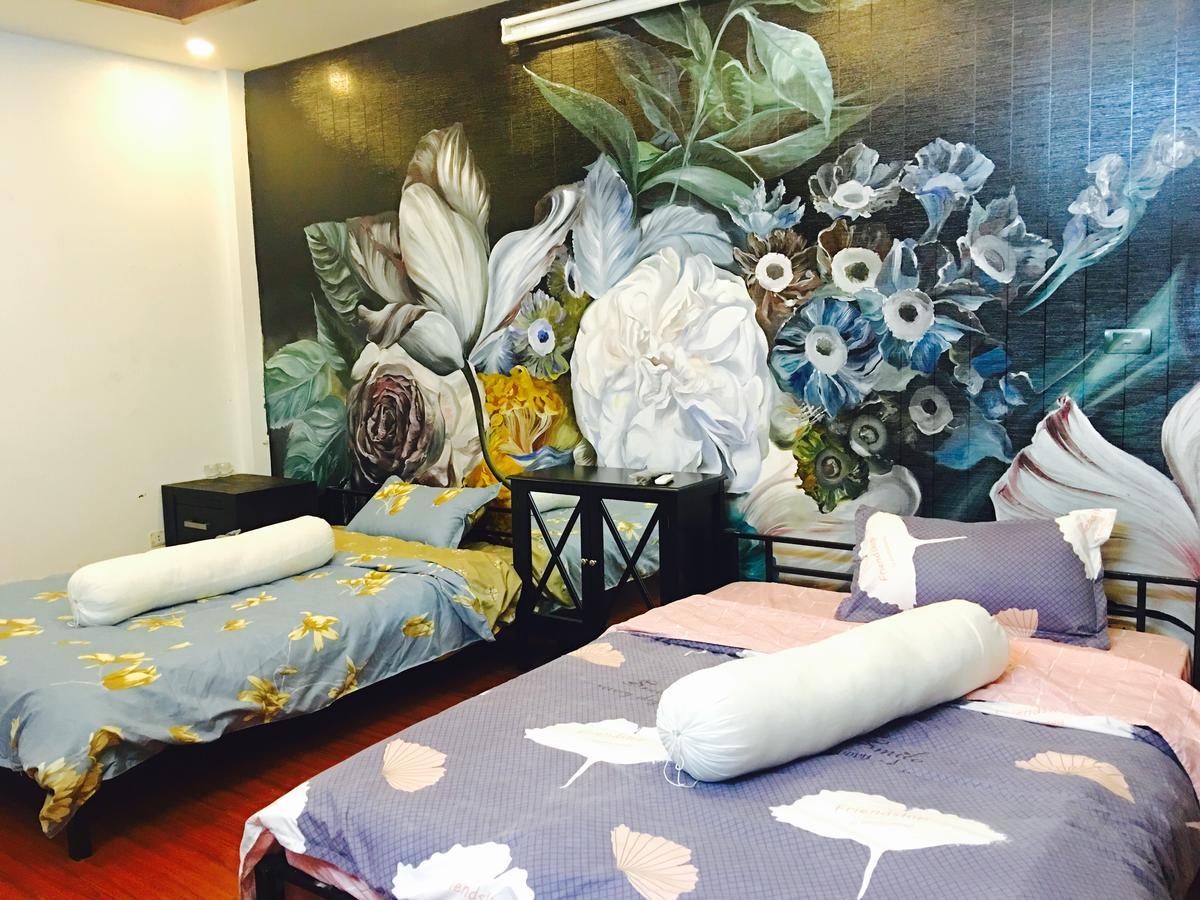 Awa Downtown Hostel Hanoi Exterior photo